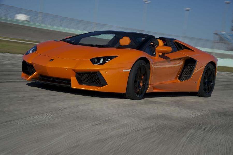  Lamborghini Aventador LP700-4 Roadster 2012 года  (фото 34 из 88)